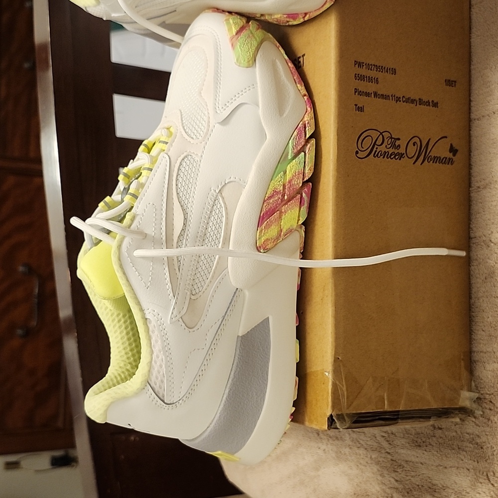Plum  tennis shoes